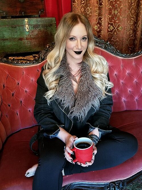 Leigh Bardugo Author